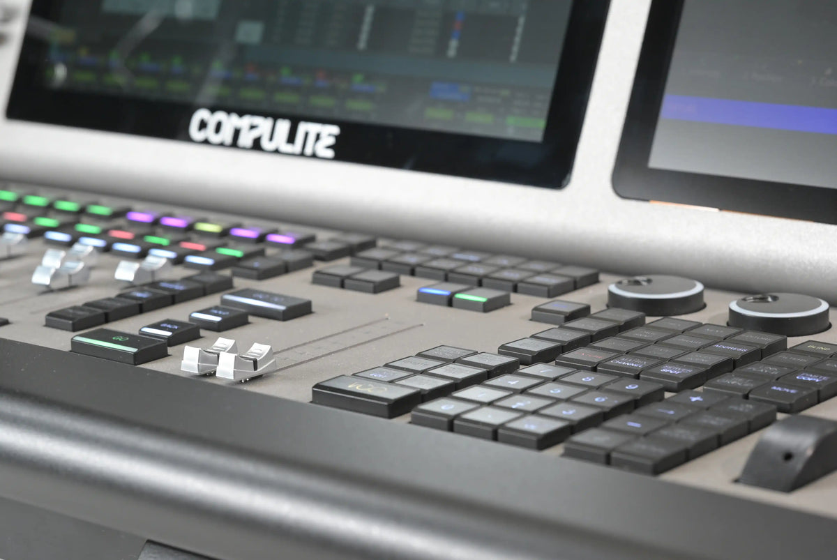 Compulite Vibe M lighting console